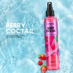 Colonia-de-mujer-con-aroma-frutal-floral-super-refrescante.