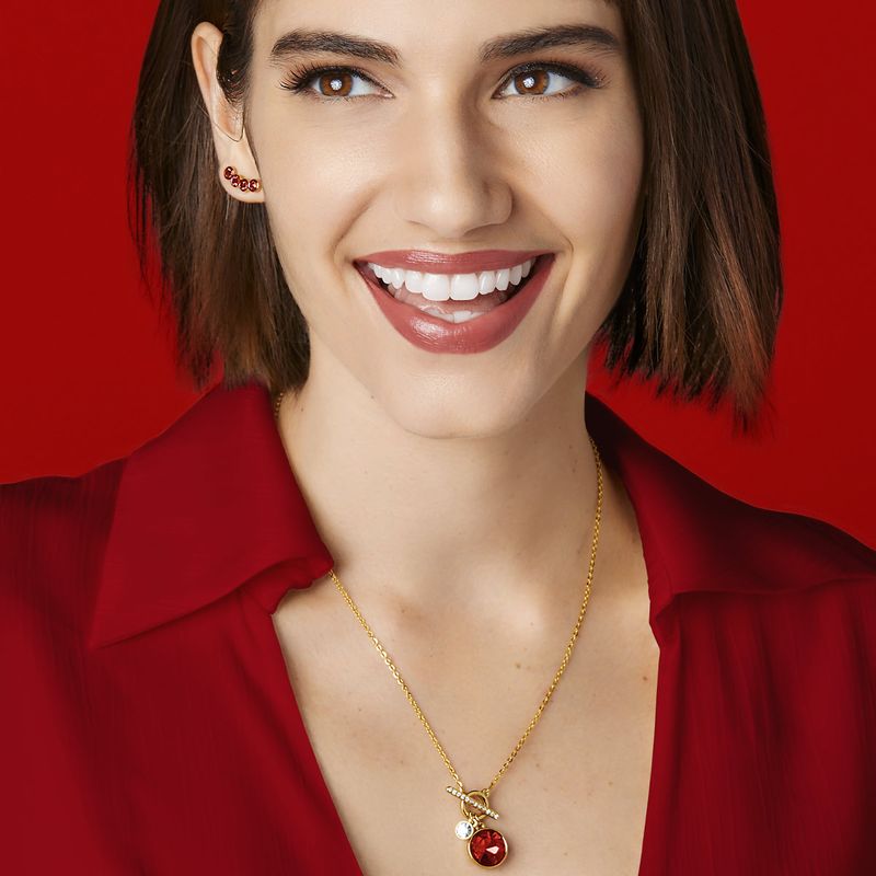 Set-collar-y-aretes-con-dije-rojo