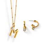 collar-y-aretes-dorados-dije-letra-con-piedra-brillante-y-ba�o-de-oro-de-24k