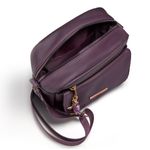 Morral-de-Mujer-de-estilo-casual-hecho-en-material-nylon-y-de-color-morado.