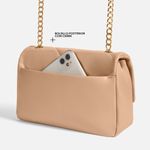 Bolso-para-mujer-de-estilo-casual-en-cuero-beige-con-asa-regulable-y-bolsillos-con-cierre