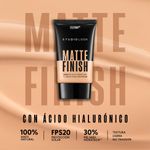 Base-de-maquillaje-con-24H-de-hidratacion-y-cobertura-total-con-acabado-mate-textura-ligera.